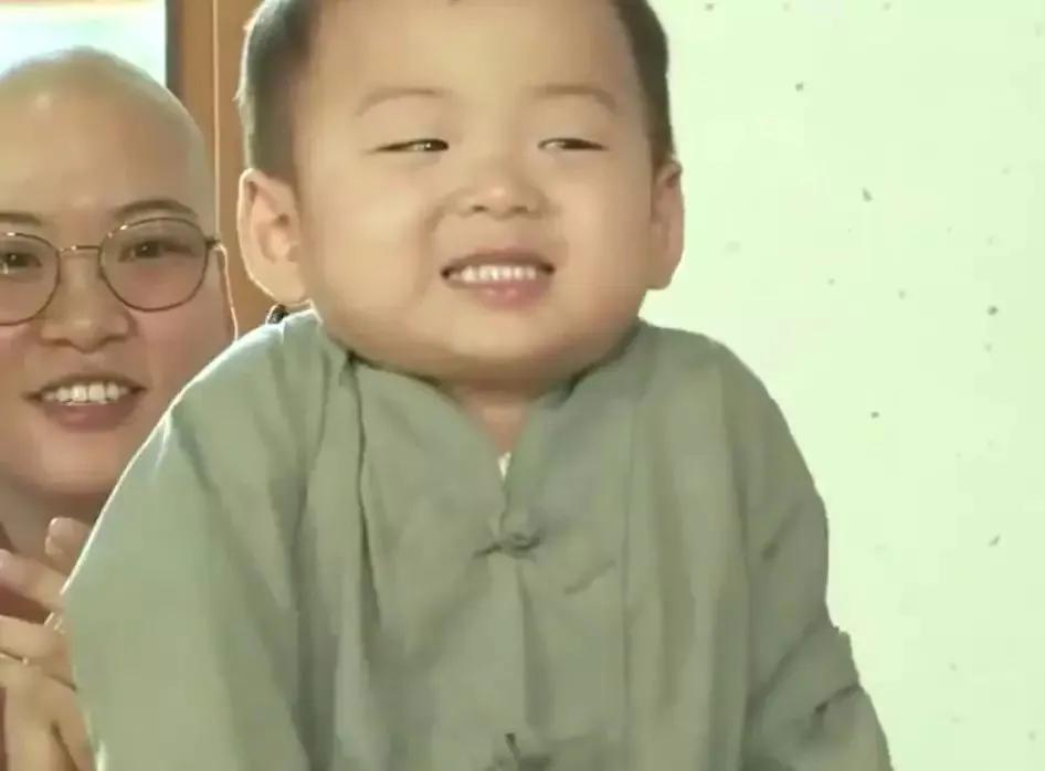 小时候的表情包长大后是什么样子,表情包小时候可爱长大后帅的一批