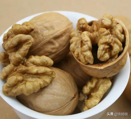 有助于胎儿视力发育的食物,孕妇吃什么对胎儿眼睛大睫毛长