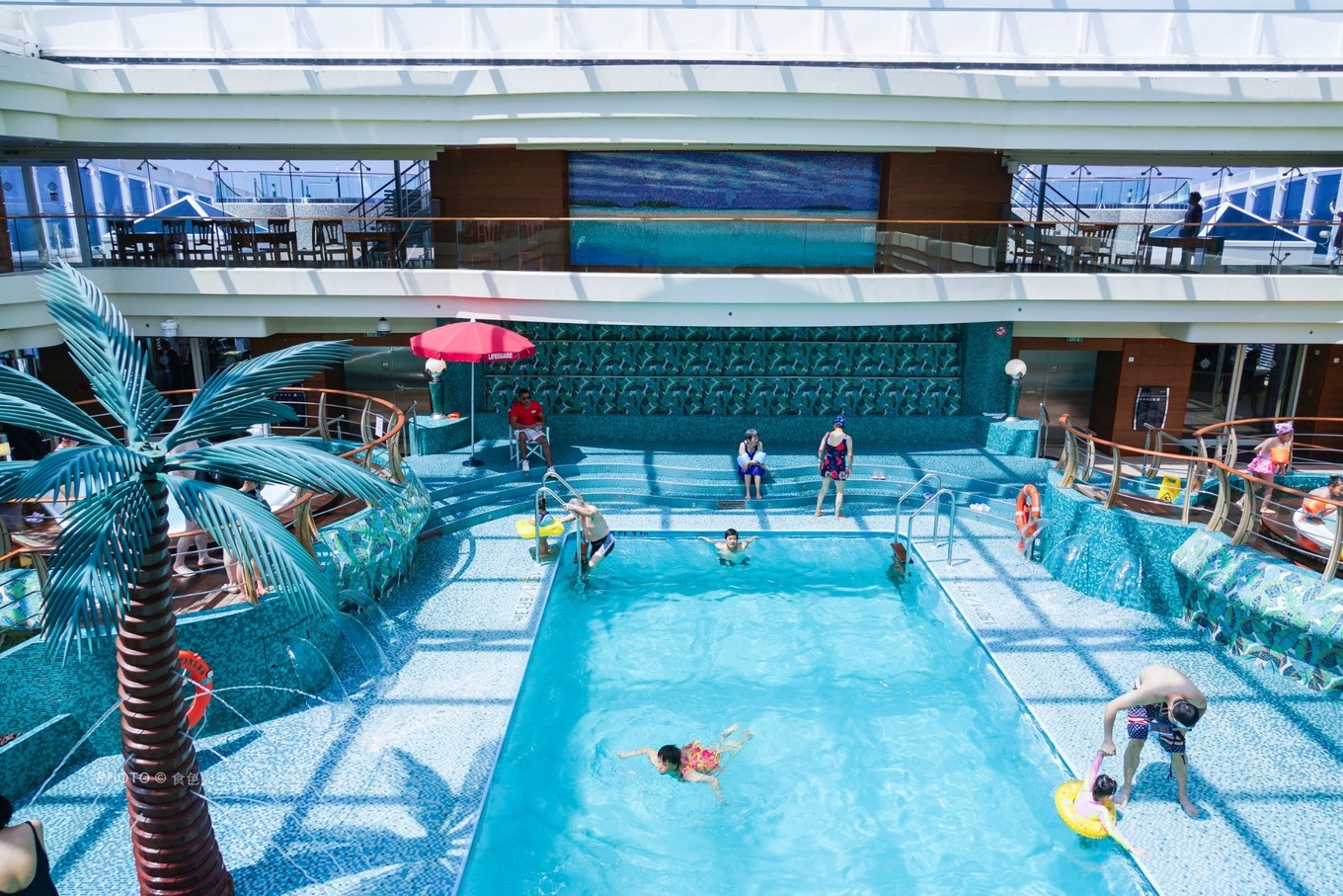 邮轮像海上养猪场,海上养猪场不负盛名