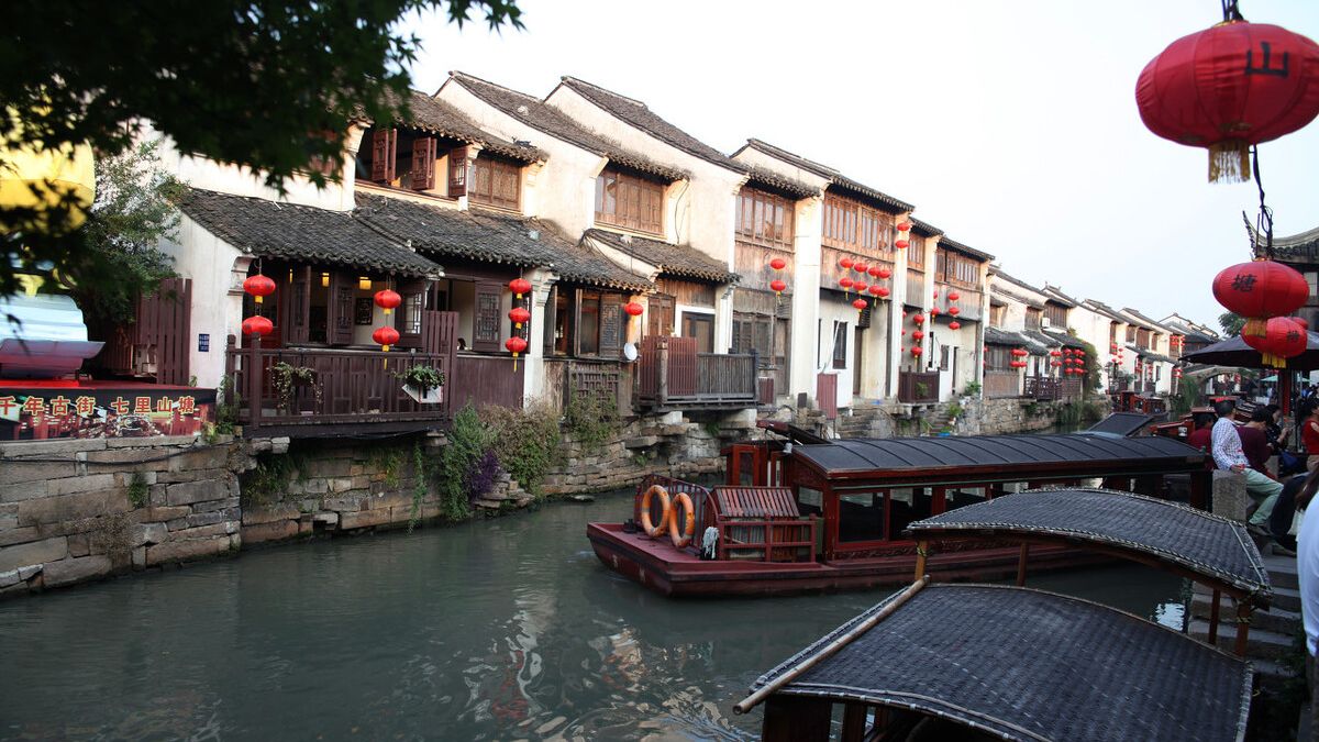 唐朝李白写给刘禹锡的诗,李白和刘禹锡哪个写诗更好