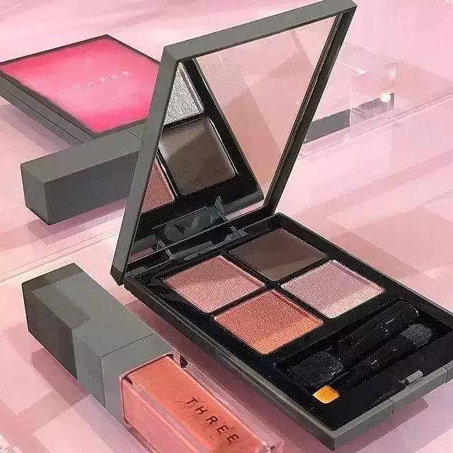 没有一个女孩，逃得过「樱花限定」四个字