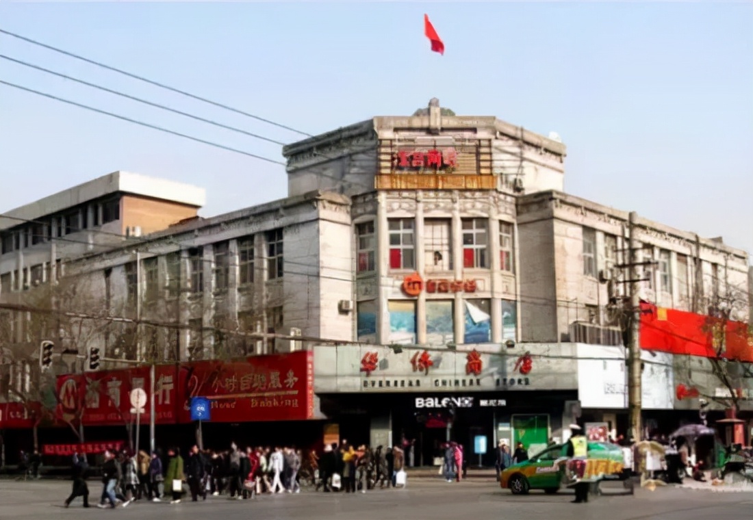 群光广场全貌,群光广场为什么这么冷清