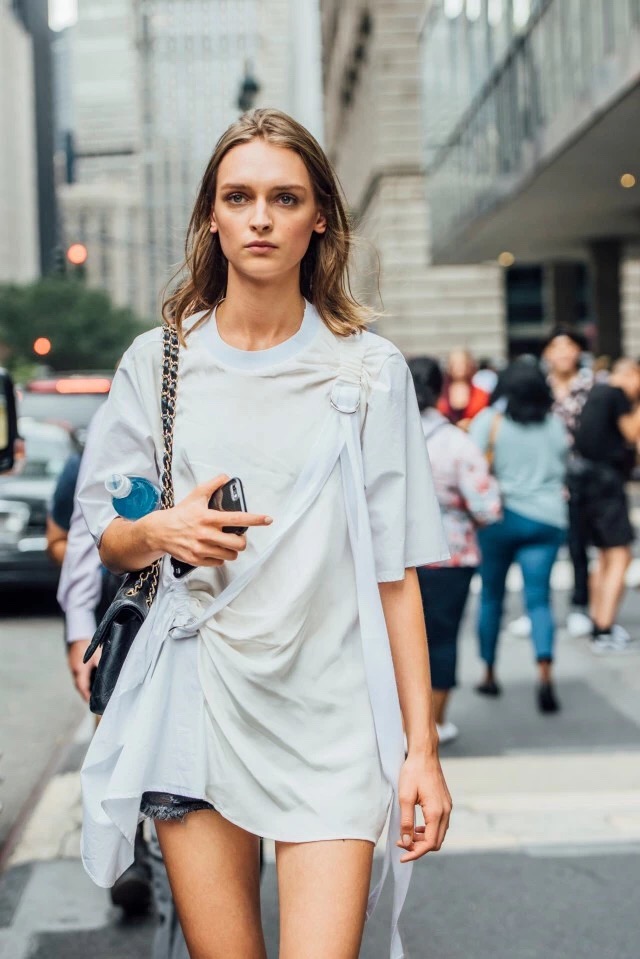 白小t最火的是哪款t恤,刚上市就火得一塌糊涂t恤