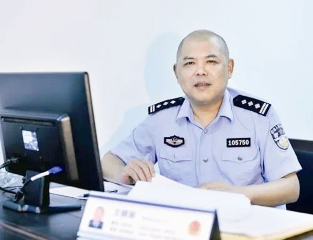 击毙周克华的警察现在怎么样了,击毙周克华的过程