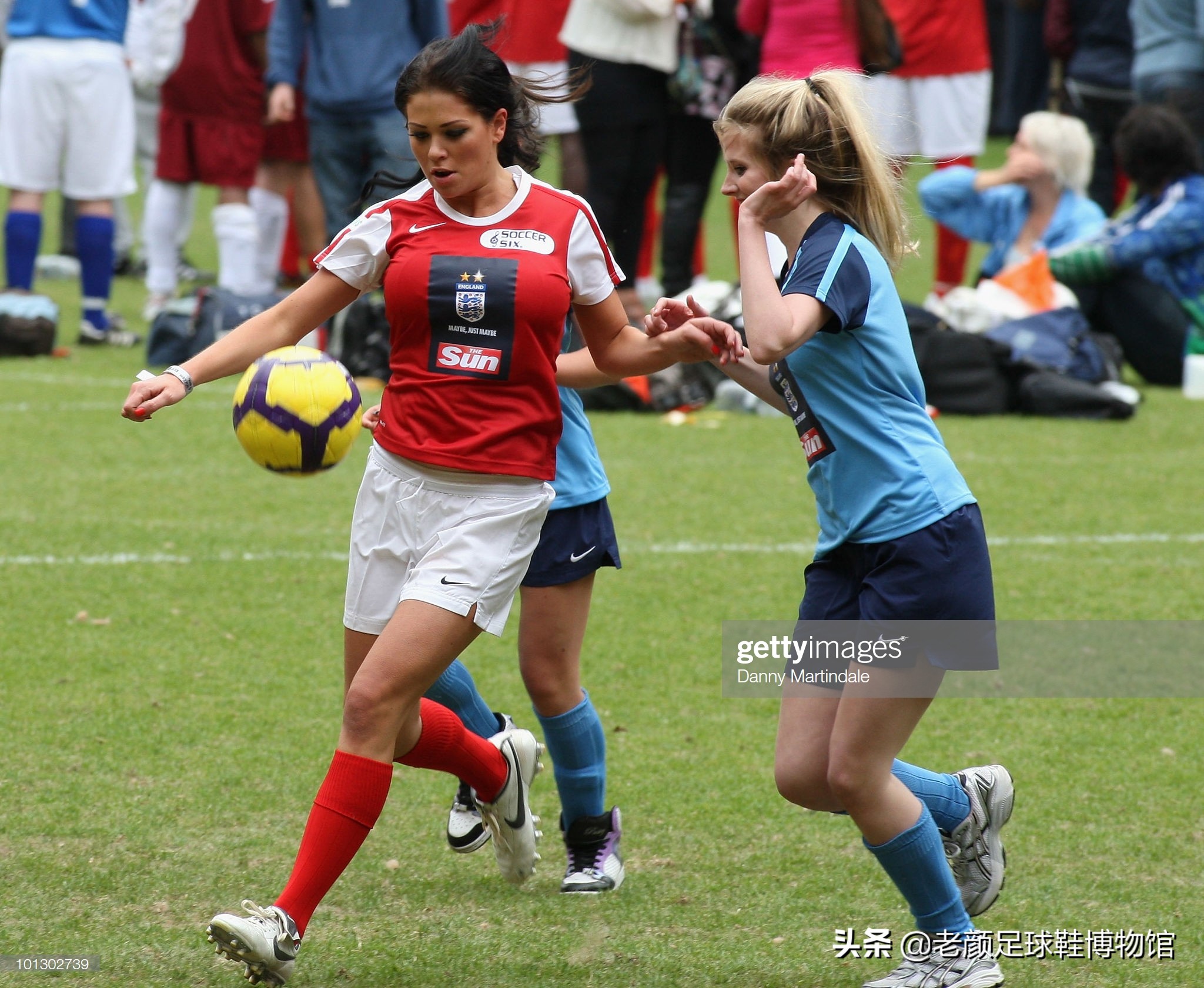 破产酒鬼的球鞋拍卖值6万，加图索的恩人名字成为香港路名