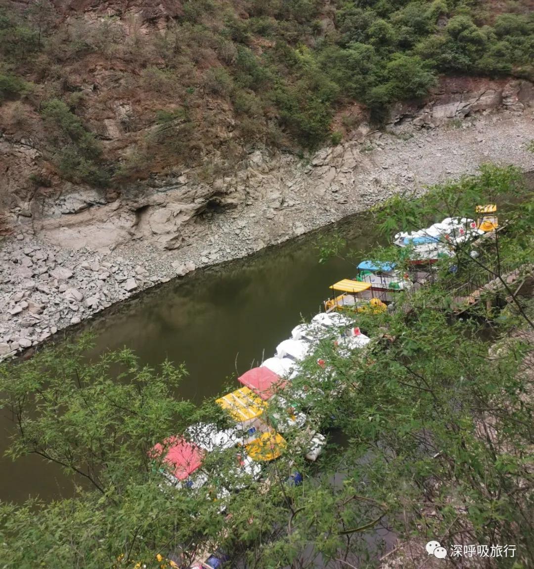 京西小九寨百瀑谷,京西双龙峡小火车图片
