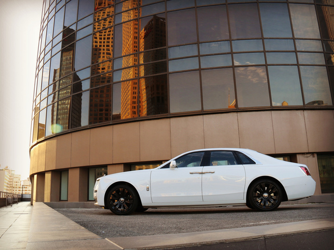 全新一代劳斯莱斯古思特,豪华180评测