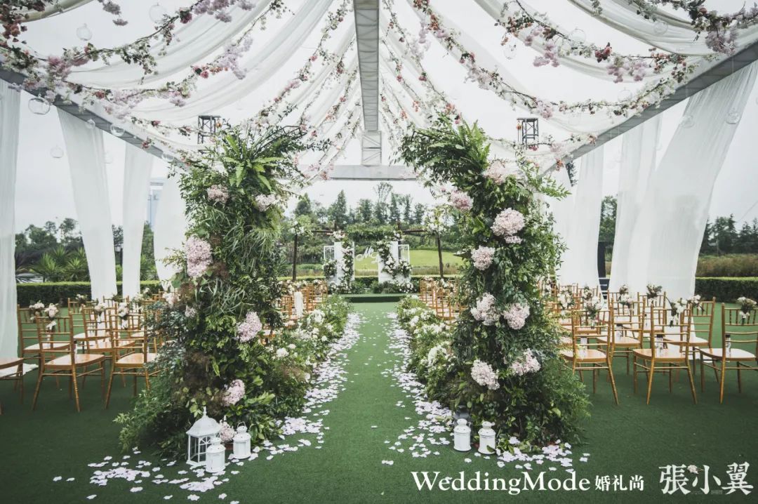 沉浸式童话城堡梦幻森系婚礼,神秘梦幻的法式莫奈花园婚礼