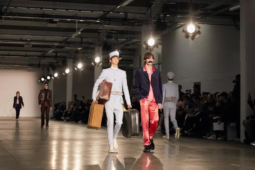 公关时装周,时装周的公关有多可怕