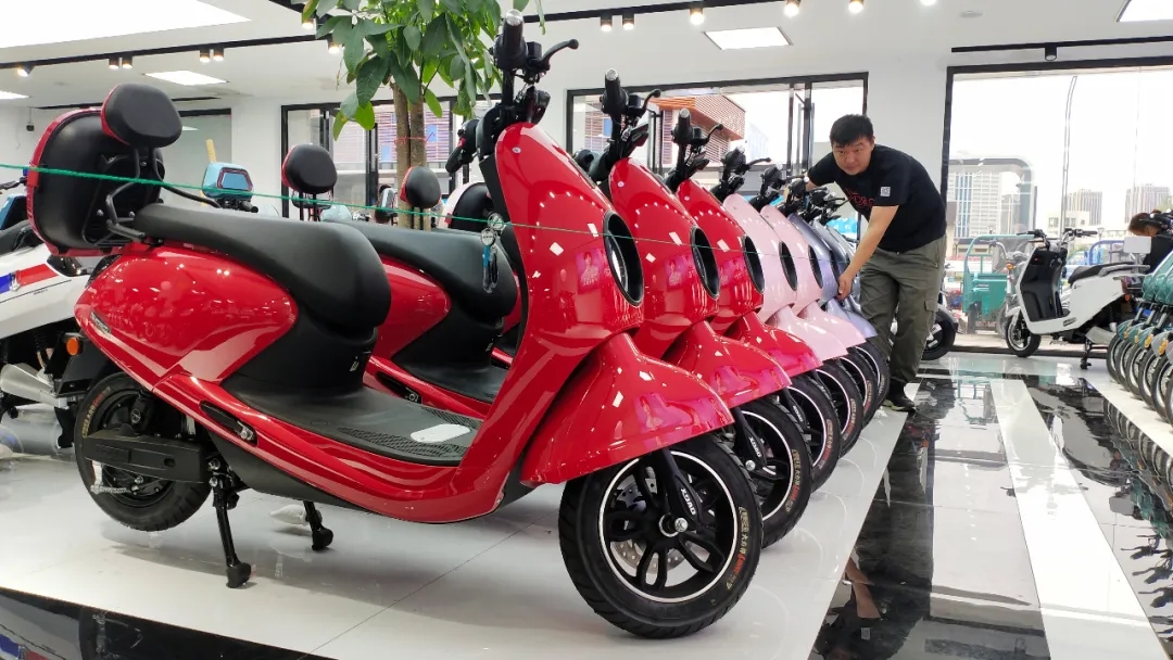 电动车雅迪台铃绿源爱玛市场份额,雅迪电动车爱玛电动车谁更胜一筹