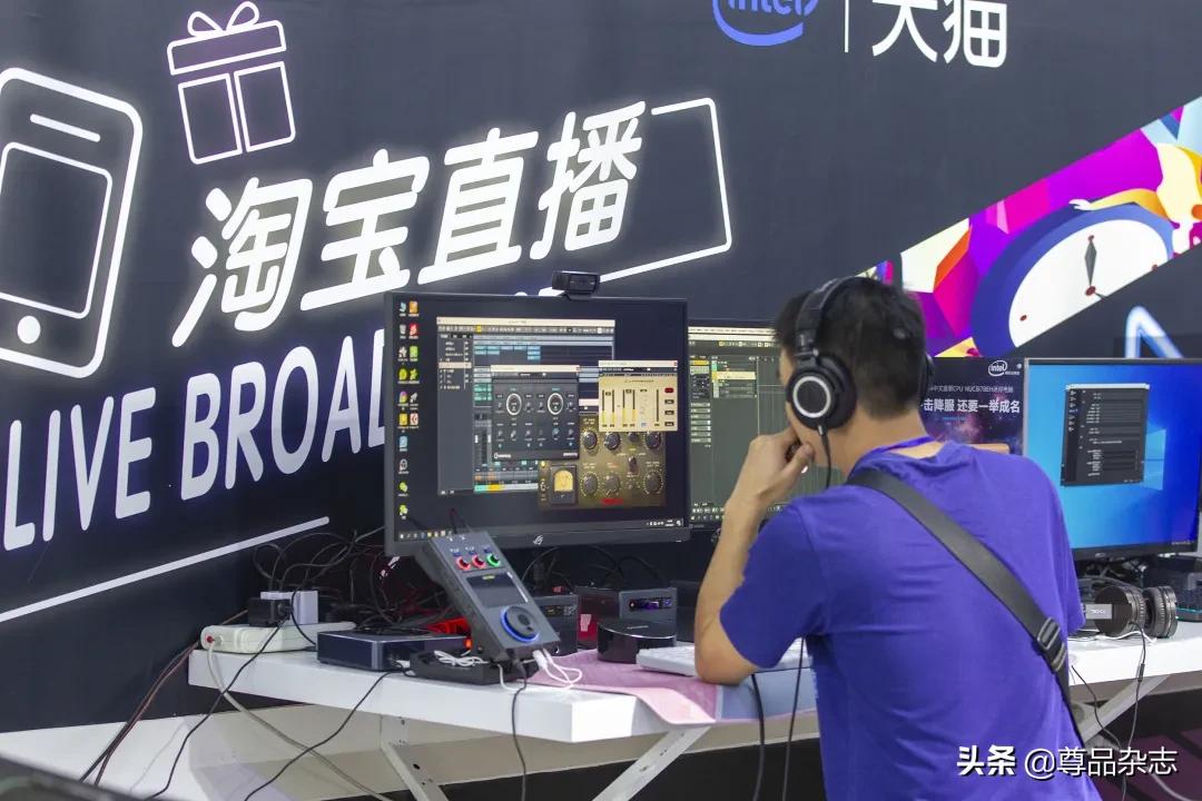 疯狂爆单直播带货,疯狂直播间现场直播卖货