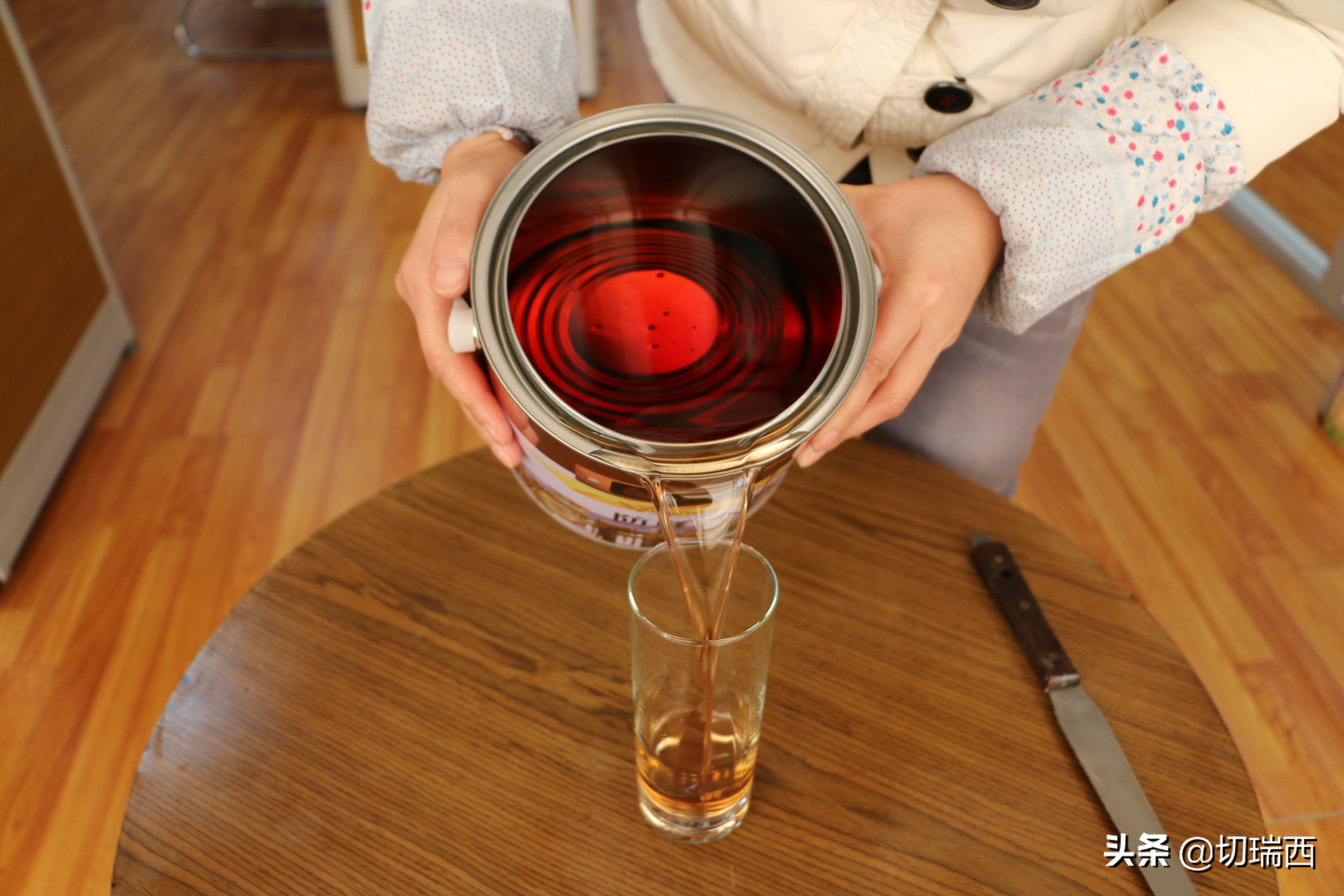 木房上油漆褪色了如何补救,木油漆起皮怎么处理干净