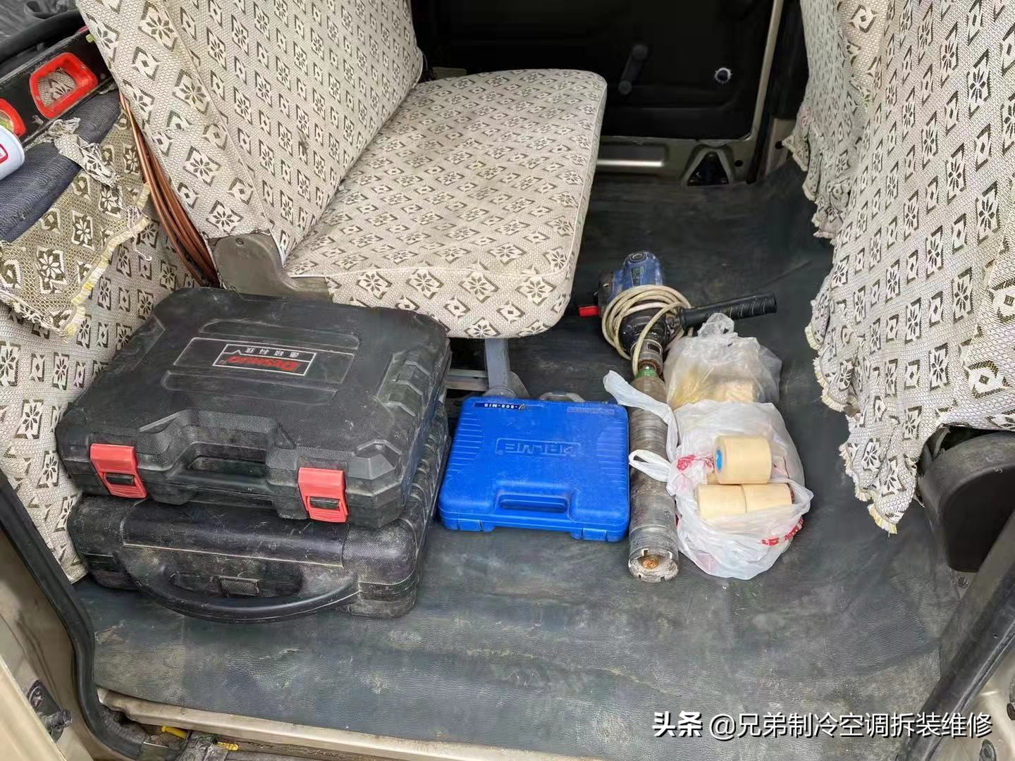 空调移机后氟漏完后怎么重新加氟,阿兵空调移机加氟方法视频