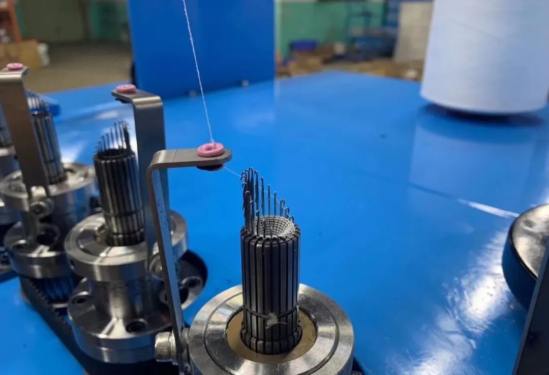 从9千/吨上涨到5万/吨，疯狂的PP熔喷料、耳带、钩针即刻上演。