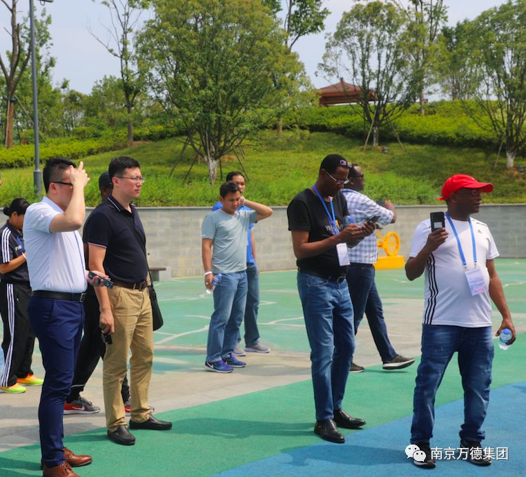 体育让南京万德集团与“一带一路”牵手，共建友谊桥梁
