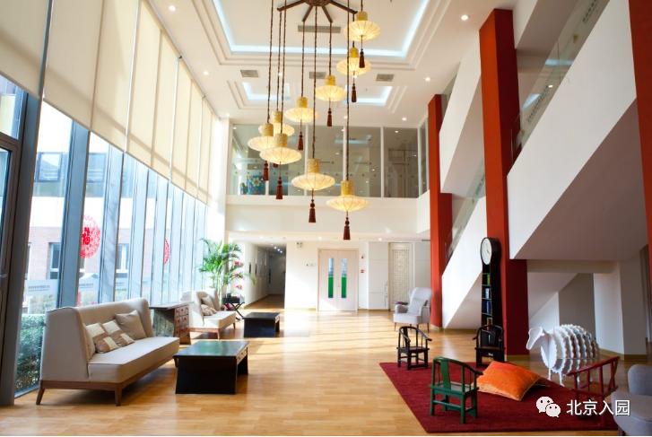 学费10万起！北京10所天价幼儿园汇总，家长挤破头拼“起跑线”