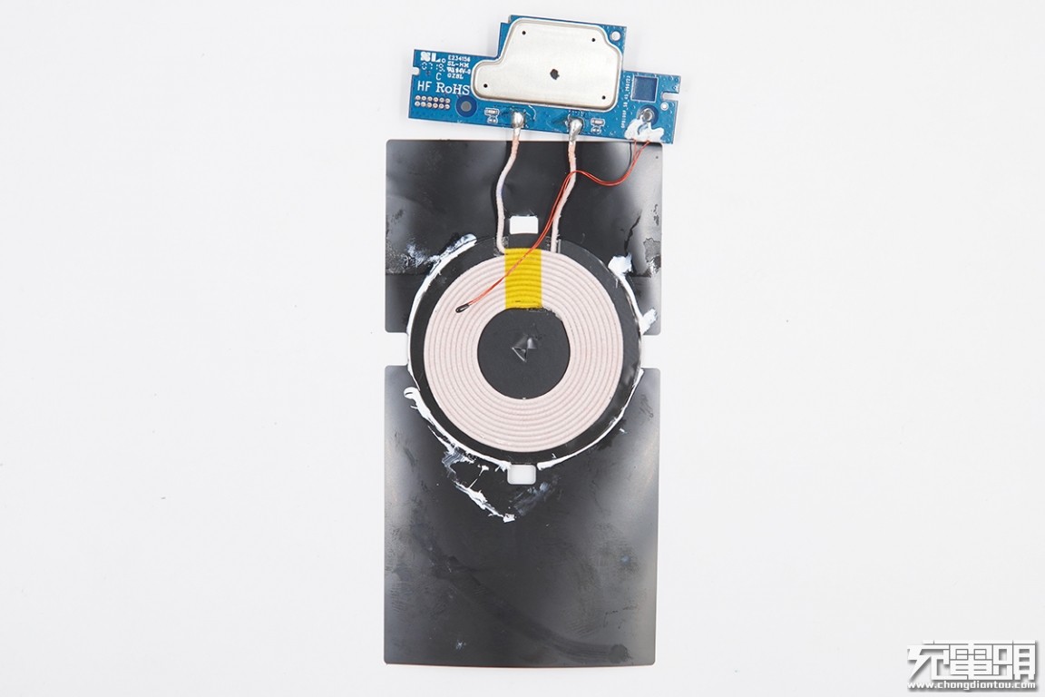 小米充电宝30000快充版拆开,小米无线充电宝10w和30w对比