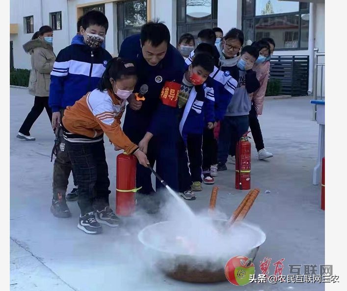 邯郸磁县：磁州镇滏阳学校开展消防安全应急疏散演练活动