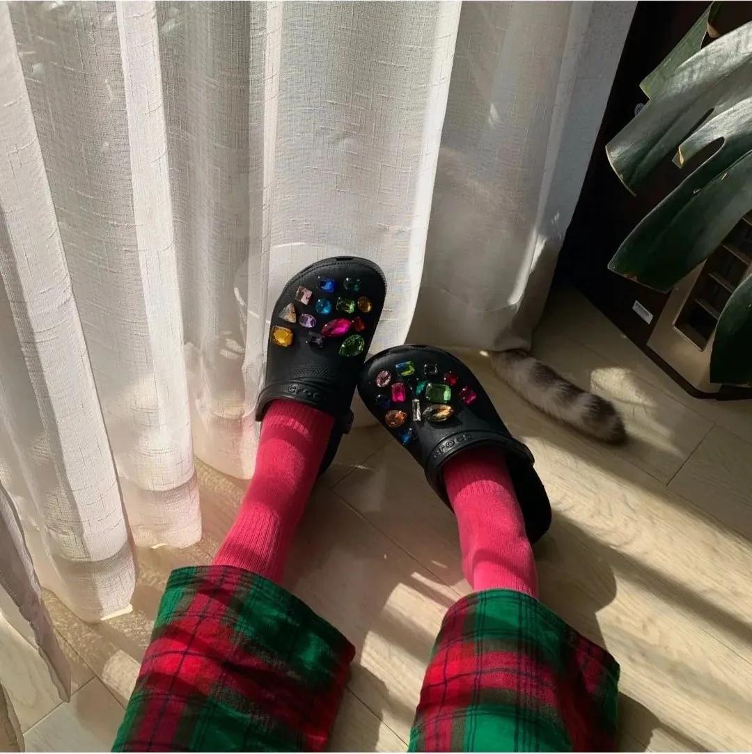 高级透亮的水钻又绚丽又美观,洋气珍珠水钻