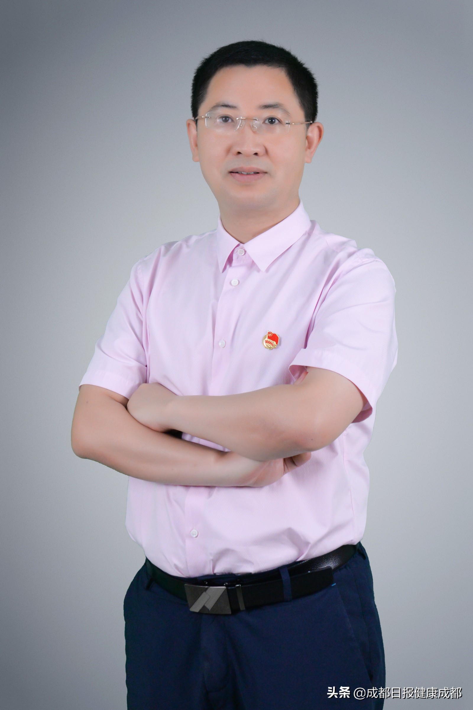 成都市第七人民医院：聚力打造“呼吸四驱”四位呼吸专家以不同的专长相互配合，形成呼吸系统疾病的黄金组合