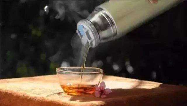 保温杯不保温扔掉,保温杯用了几年就不怎么保温了