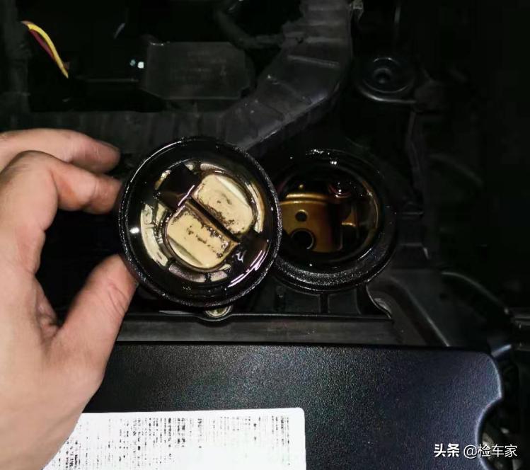 7万公里贬值26万，12万买奔驰C级值不值？网友：买车容易养车难