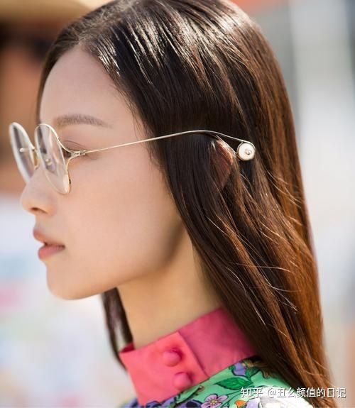 针对三种大饼脸的瘦脸按摩方法,怎么瘦脸解决大小脸