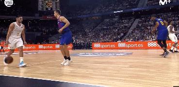 两个月前的边线球未解，现在又来个乌龙球！中国队，求你别急了