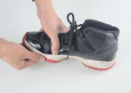 买的新鞋一个月开胶怎么办,鞋开胶一招搞定