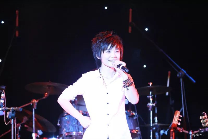 许飞十大经典歌曲,许飞好听的十首歌