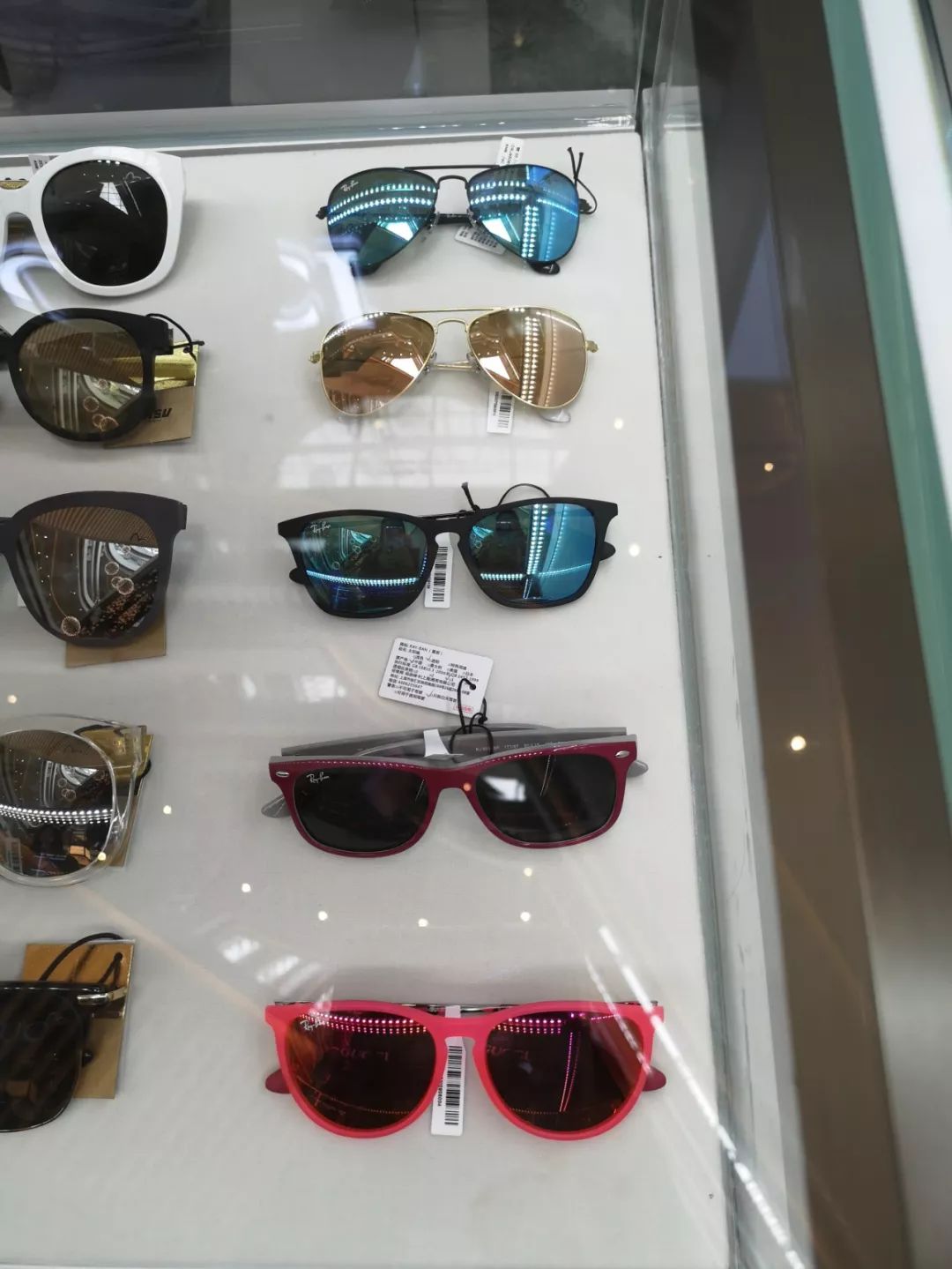 给娃挑太阳镜,孩子怎么选墨镜