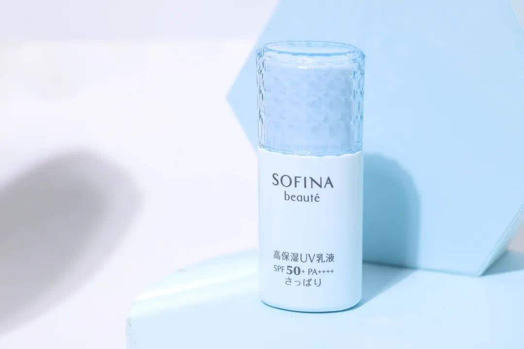 最好的防晒霜排行榜第一名安耐晒,科颜氏资生堂安耐晒哪个防晒更好