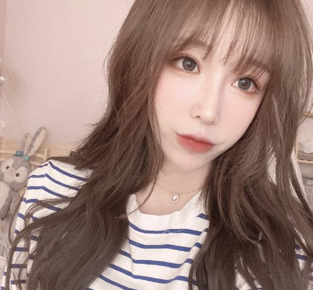 内斗、圈钱、翘他人男友，LOL陪玩原来这么“精彩”