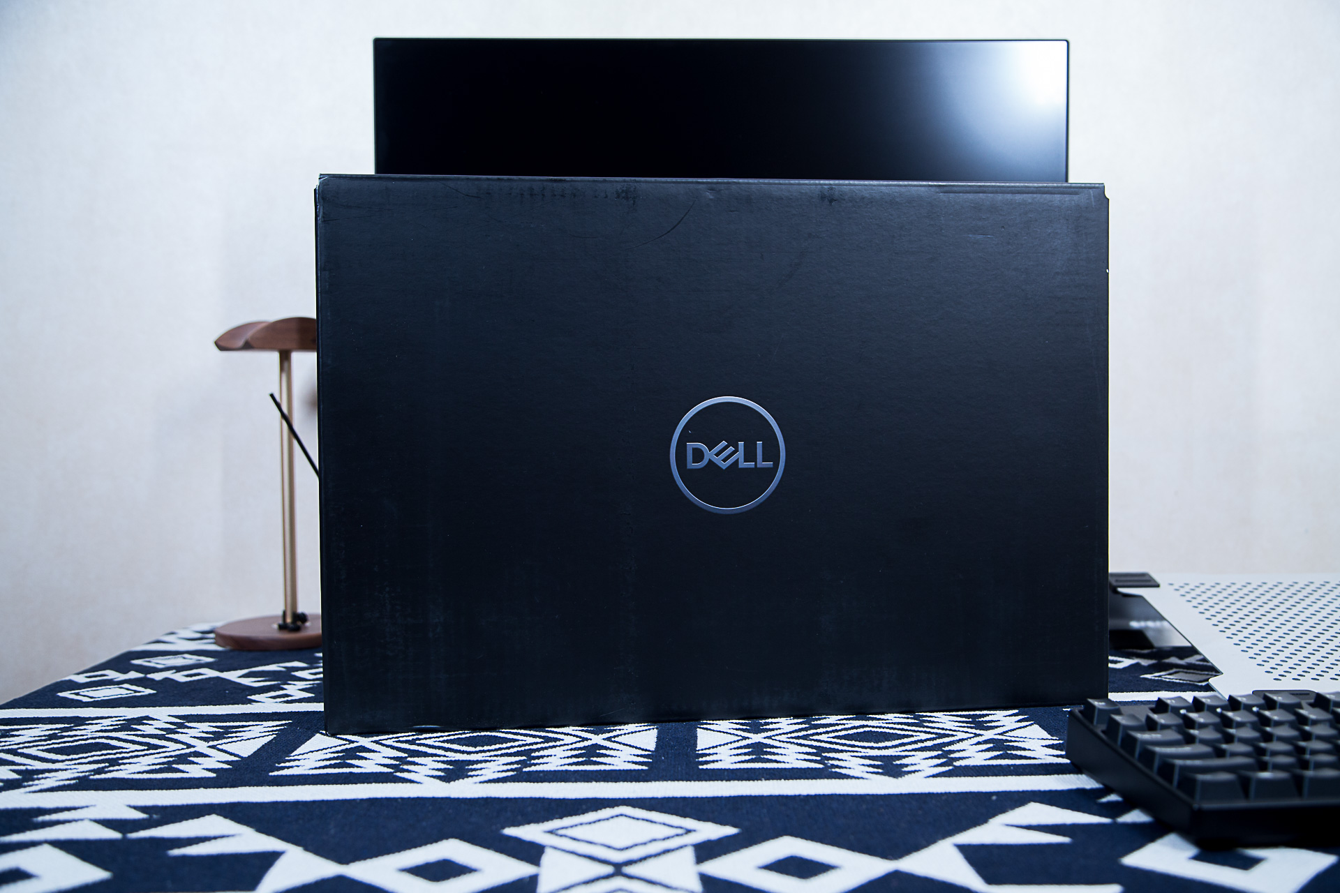 戴尔xps157590屏幕刷新率,dellxps159570测评