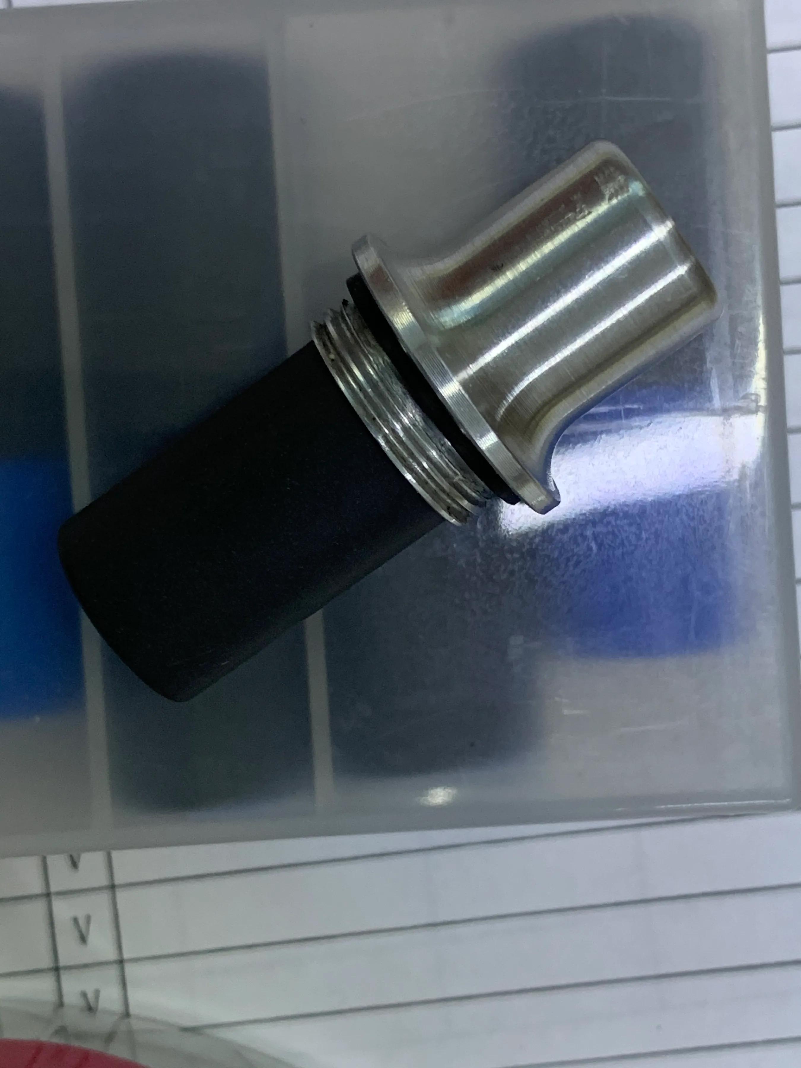 巡鹰125usb手机充电器,125摩托车充电器怎么测好坏