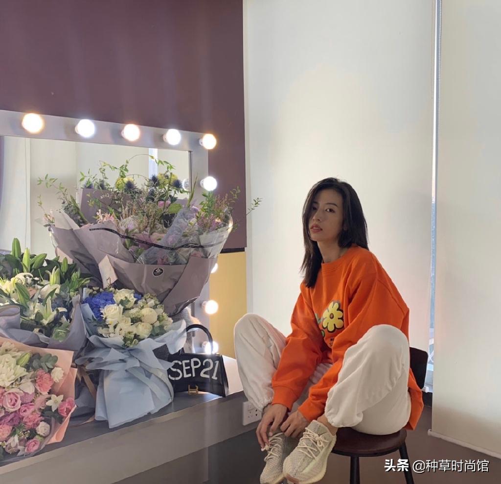 蕾丝领卫衣显土,卫衣怎样选才不踩坑