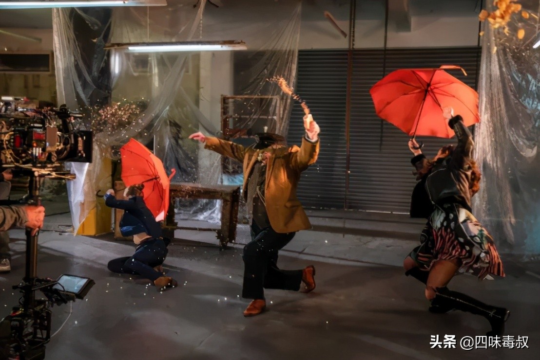 两个人在房间里能玩出什么游戏,两个人在一个房间