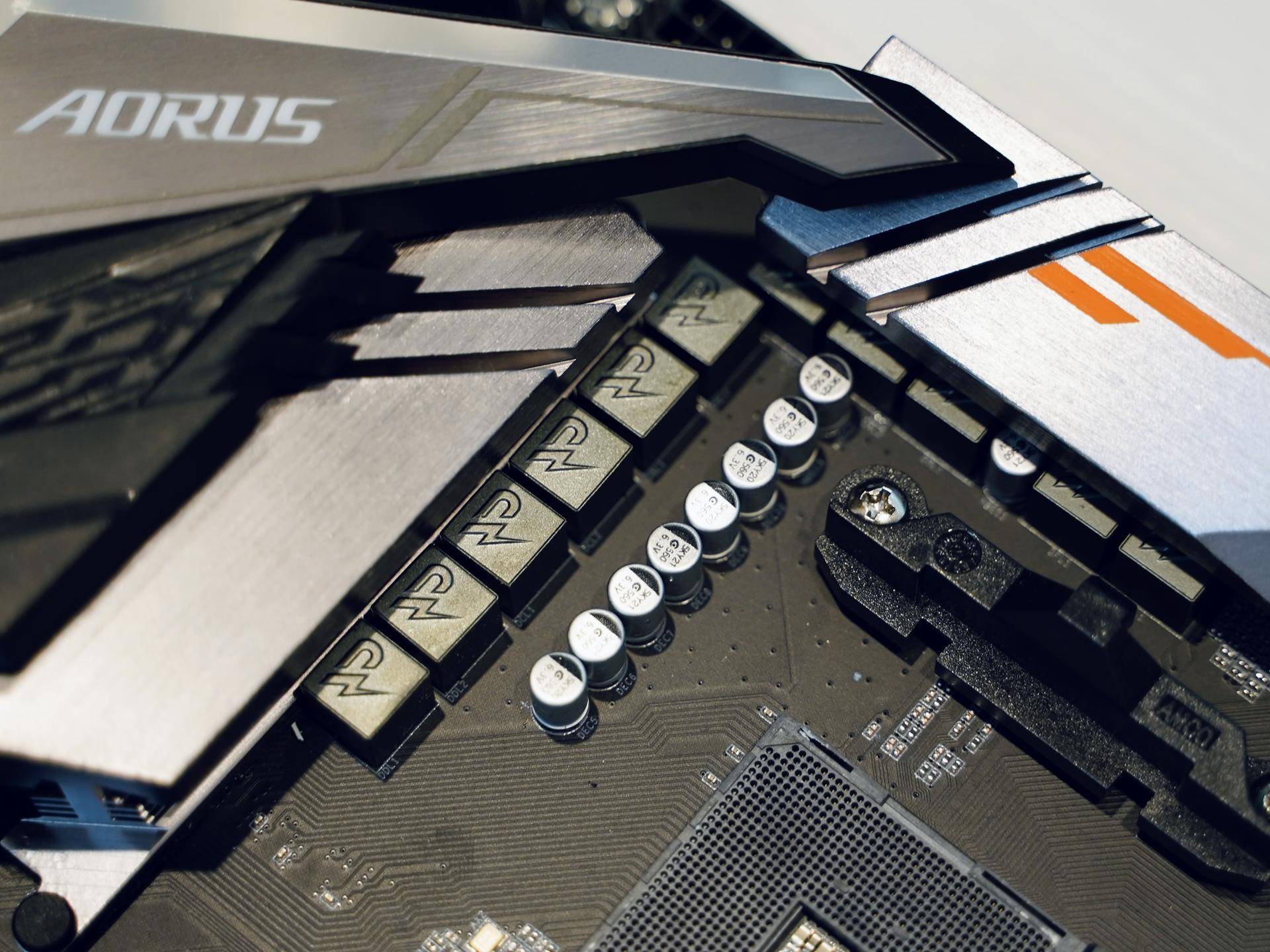 超频三东海x7能压住5600x吗,超频三东海x7测评