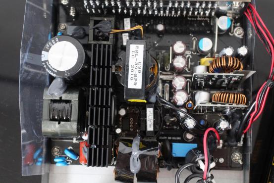 鑫谷750w电源带得动3080吗,鑫谷klm750g白色