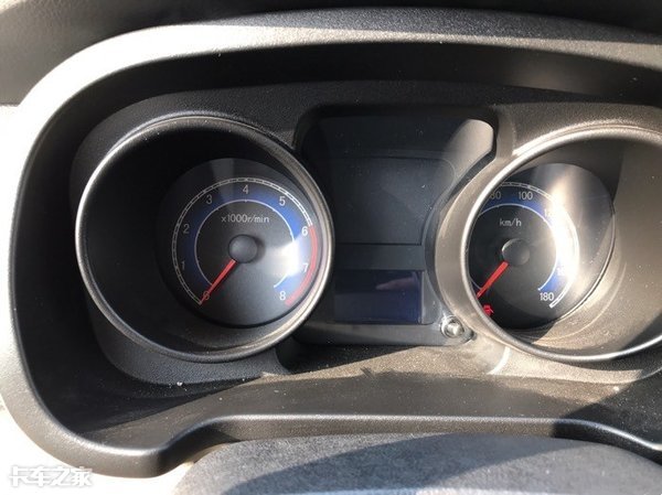 长安新豹t3微卡好还是五菱微卡好,长安新豹t3微卡是什么品牌发动机