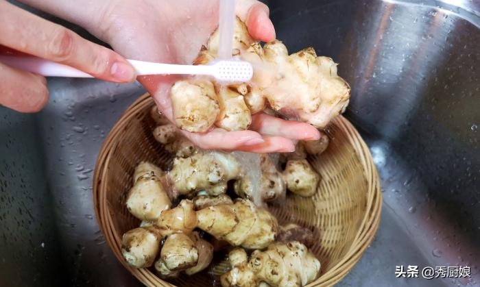 腌洋姜四五天就能吃的简单方法,南方正宗洋姜腌制方法