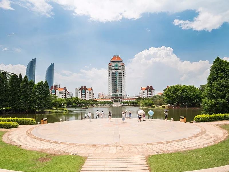 国庆七天要去哪里玩啊,国庆节七天怎么过不能出去玩