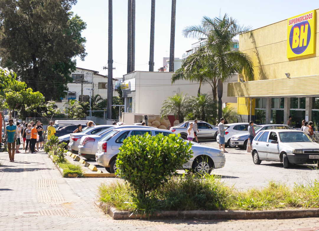 巴西黑帮干掉推巴西选手的人,巴西黑帮系列纪录片