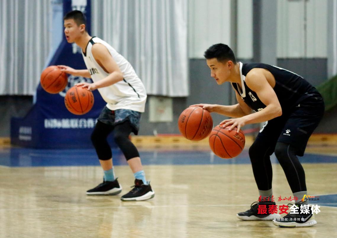 泰安泰山博文篮球比赛,泰山博文中学篮球甲组