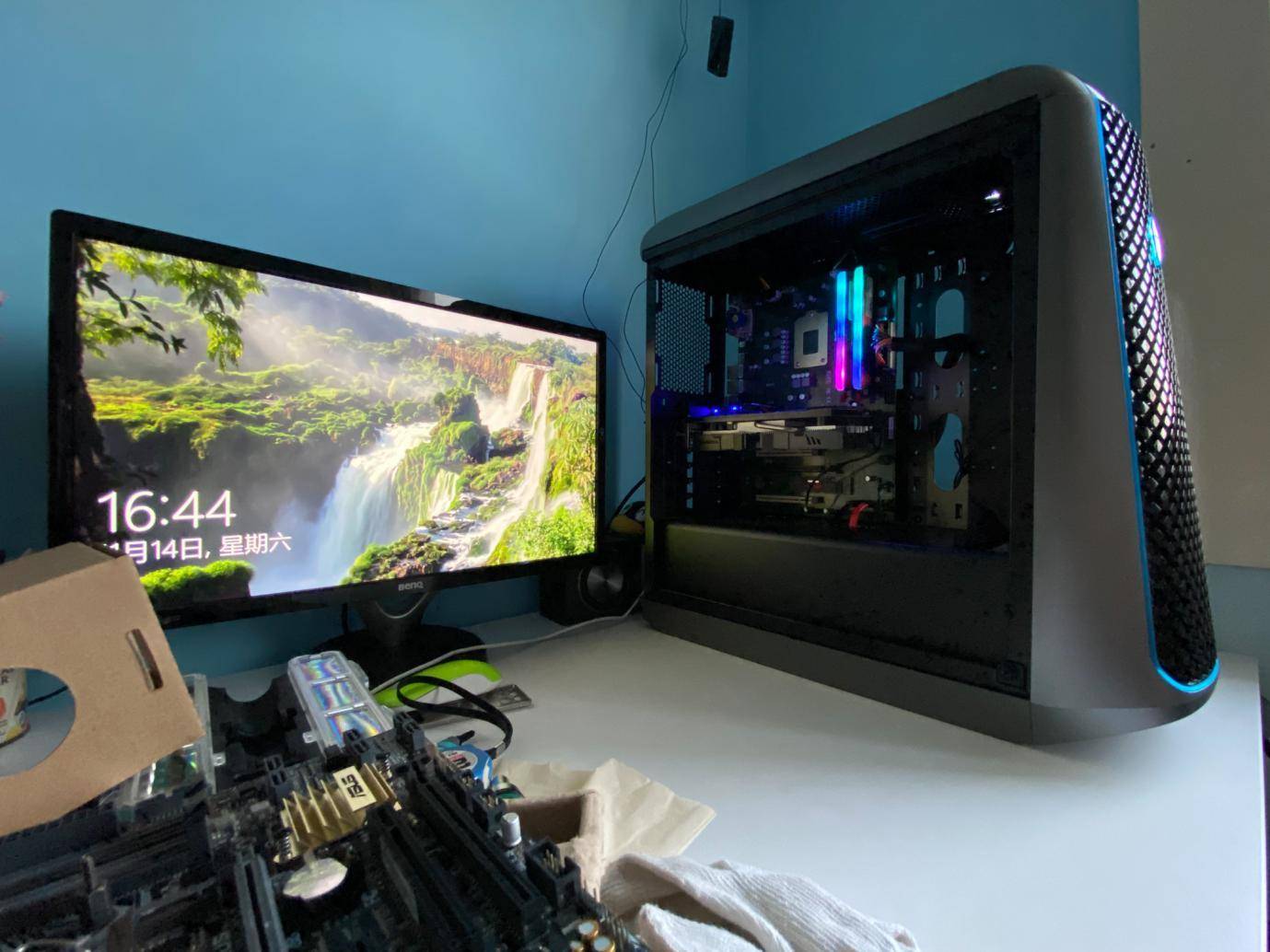 cpu安装在主板上还能拿下来吗,电脑换了主板和cpu需要重装系统吗