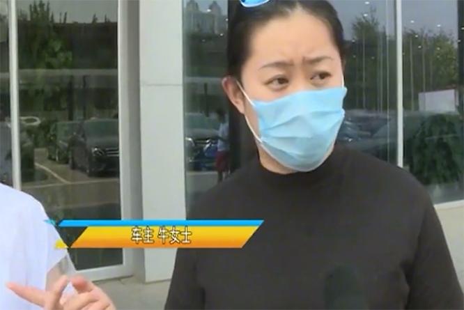 奔驰女爆胎后续,奔驰爆胎7次不能压井盖