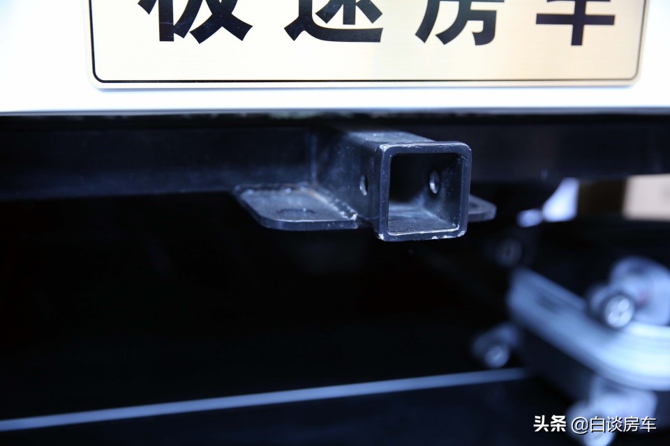 依维柯8at房车驾驶体验,最便宜依维柯8at房车