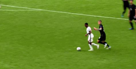 球王为何不是姆巴佩,球王不是大庆刘志鹏吗