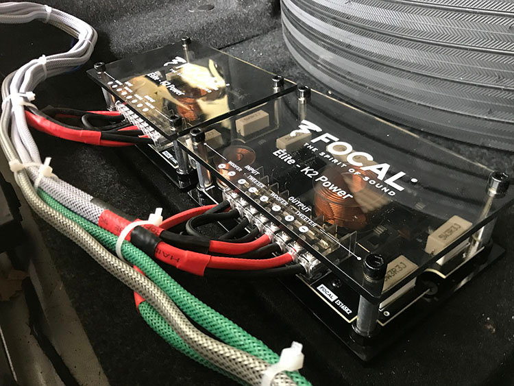 佛山炫动专业汽车音响改装,佛山进口汽车音响改装品牌