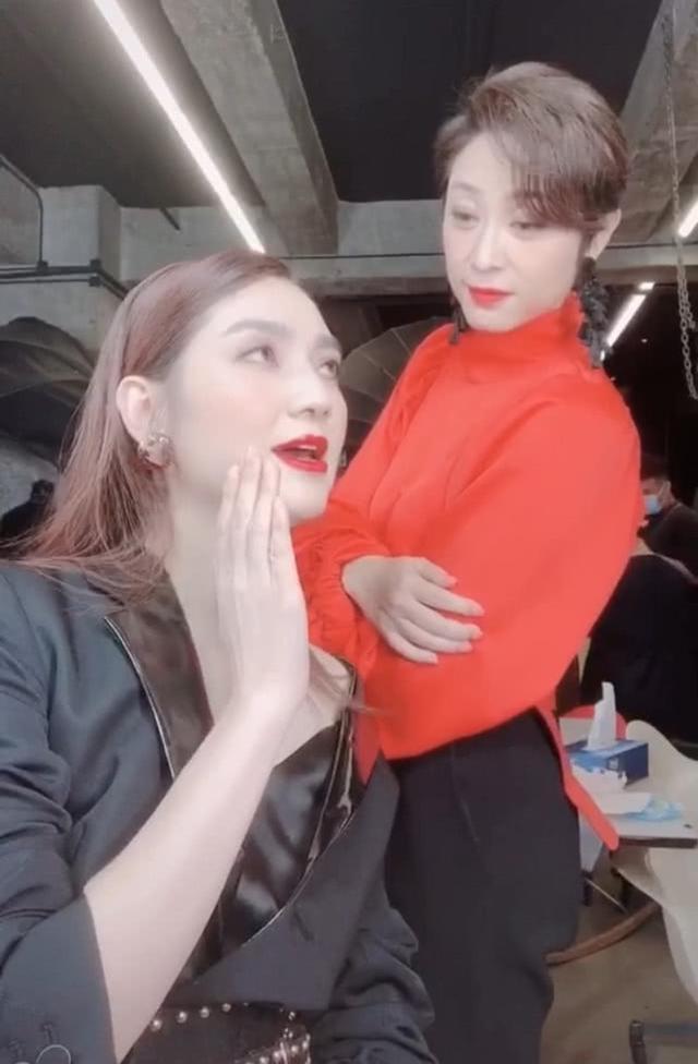 洪欣朱茵陈法蓉现状,洪欣和陈法蓉长得好像